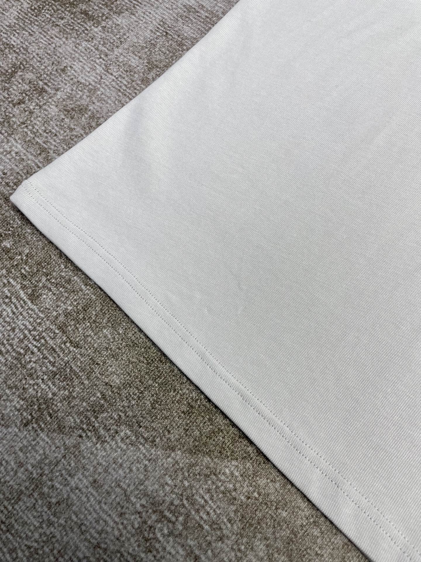 25 Short-sleeved T-shirt