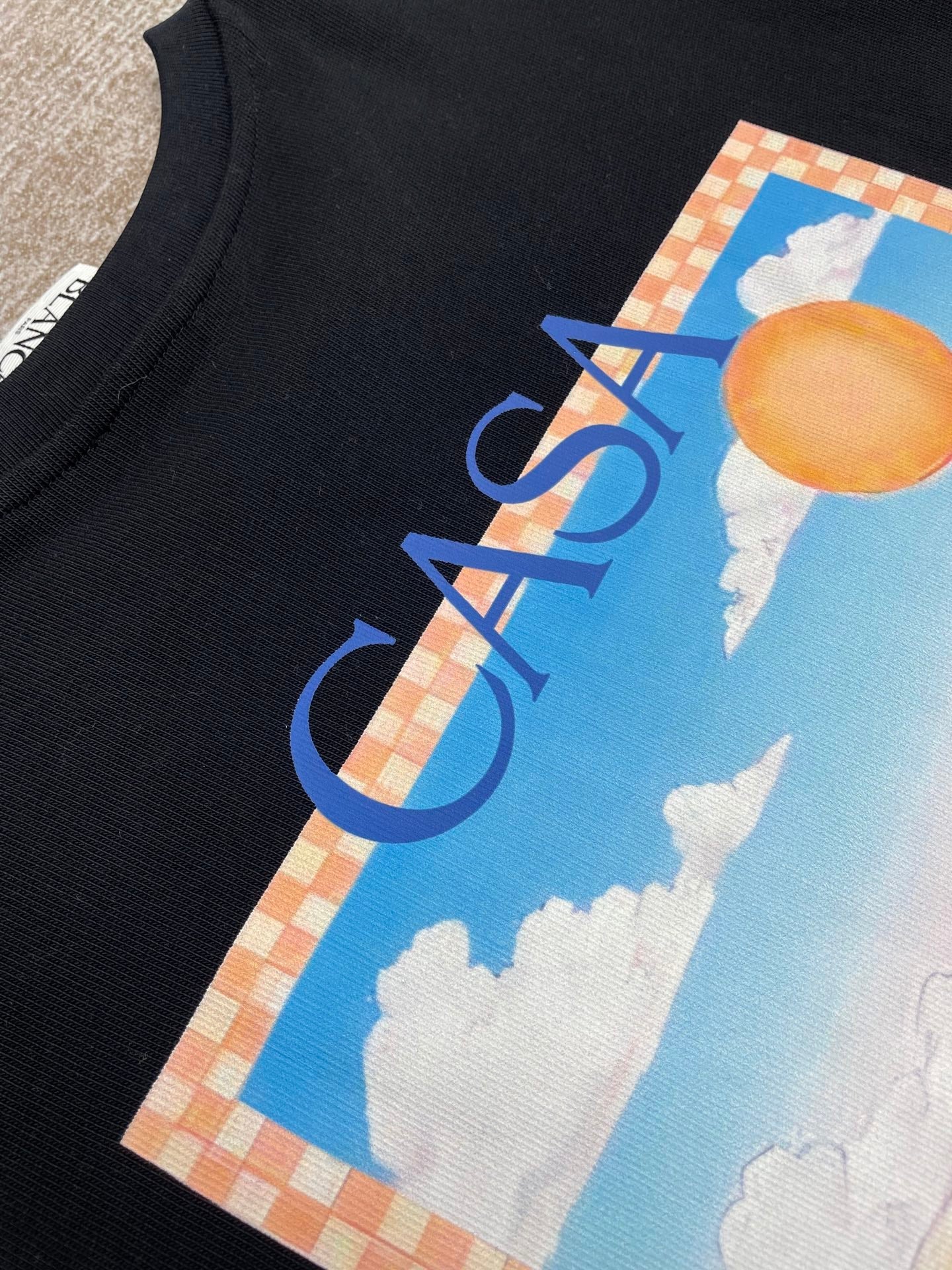 25 Short-sleeved T-shirt