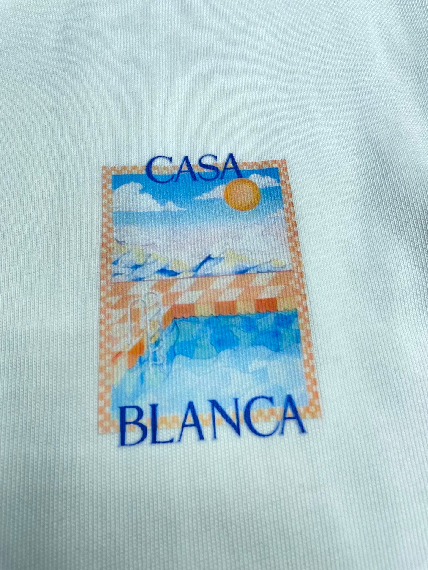 25 Short-sleeved T-shirt