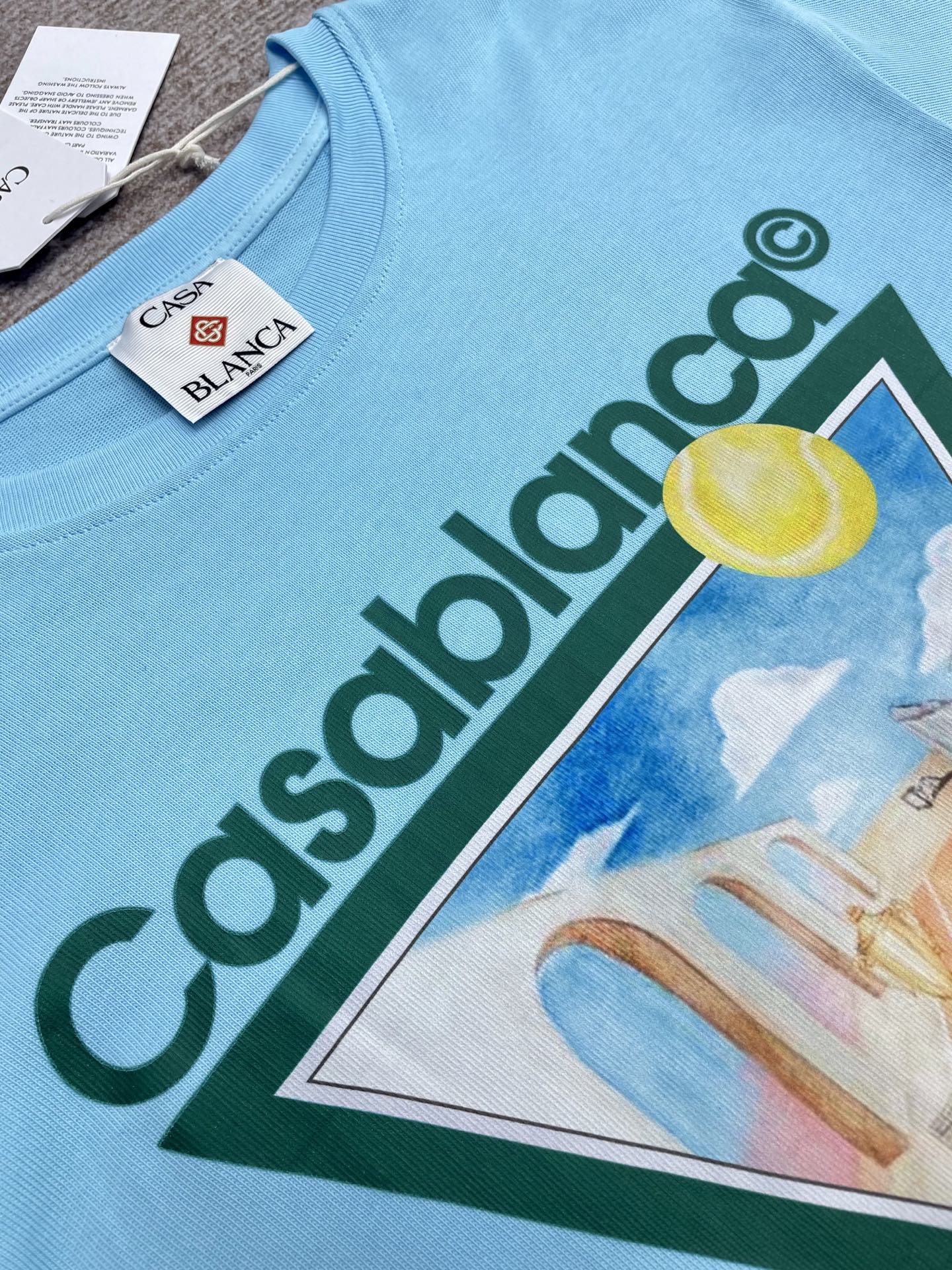 25 Short-sleeved T-shirt