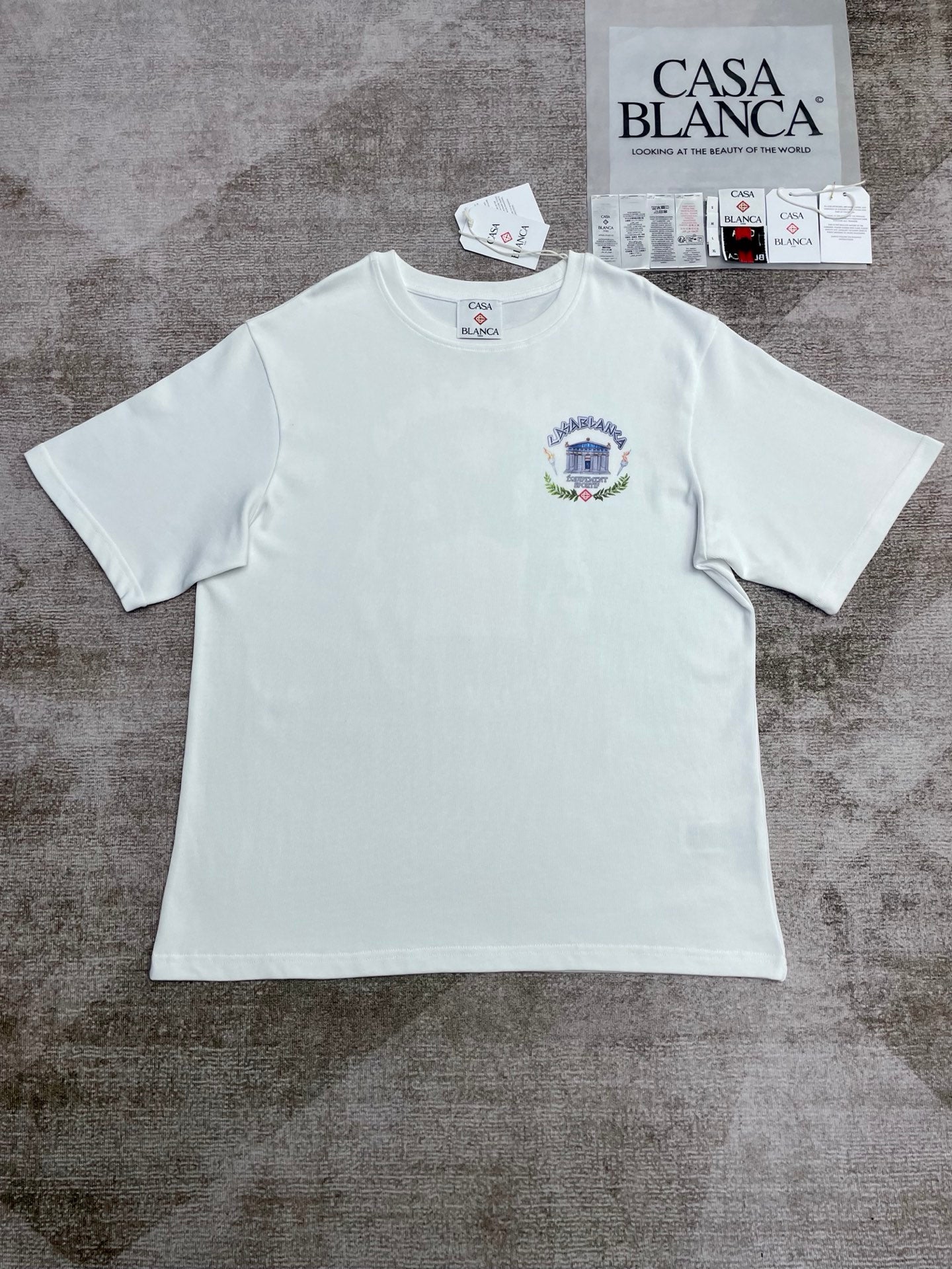Short-sleeved T-shirt