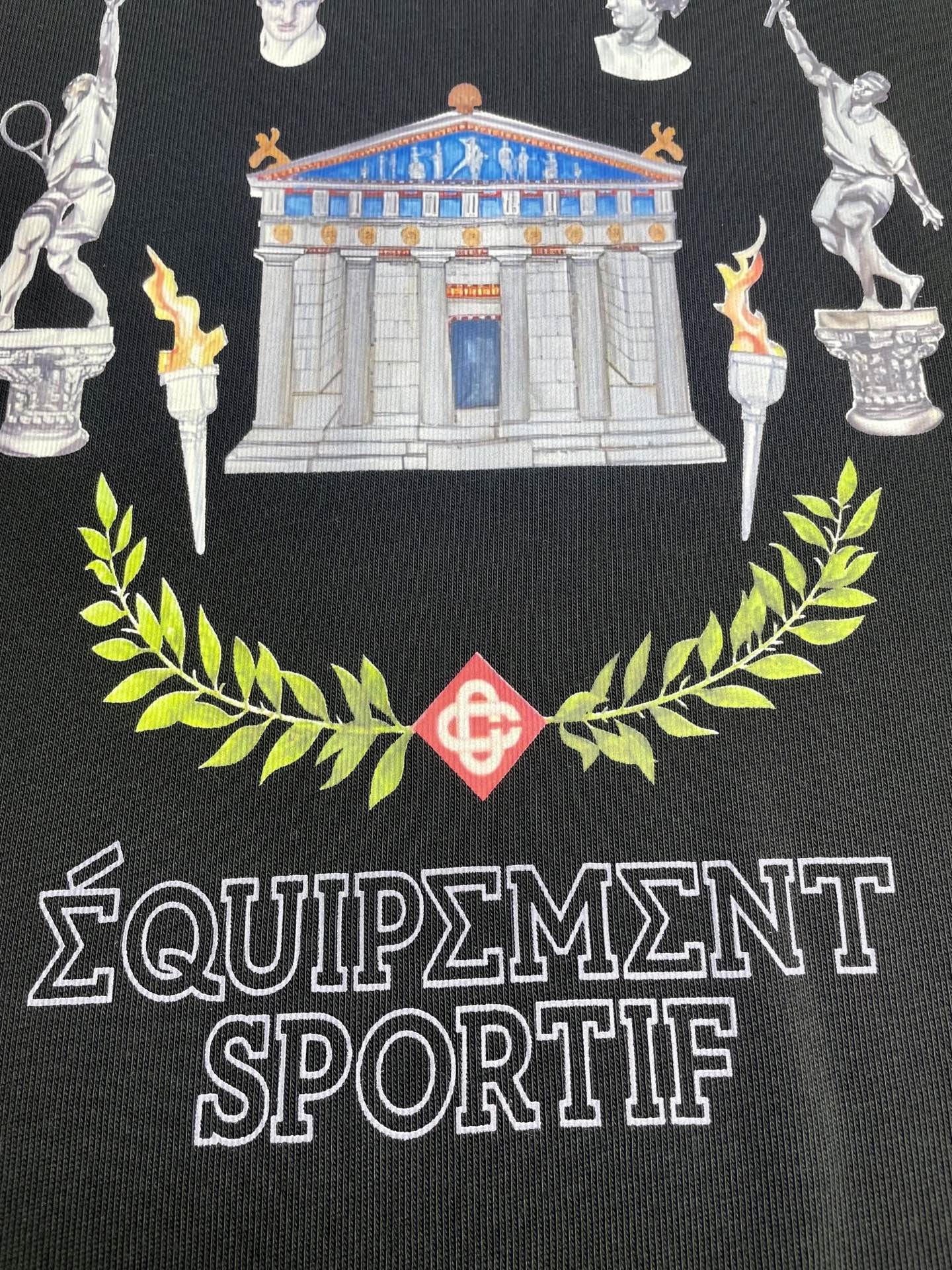 Short-sleeved T-shirt