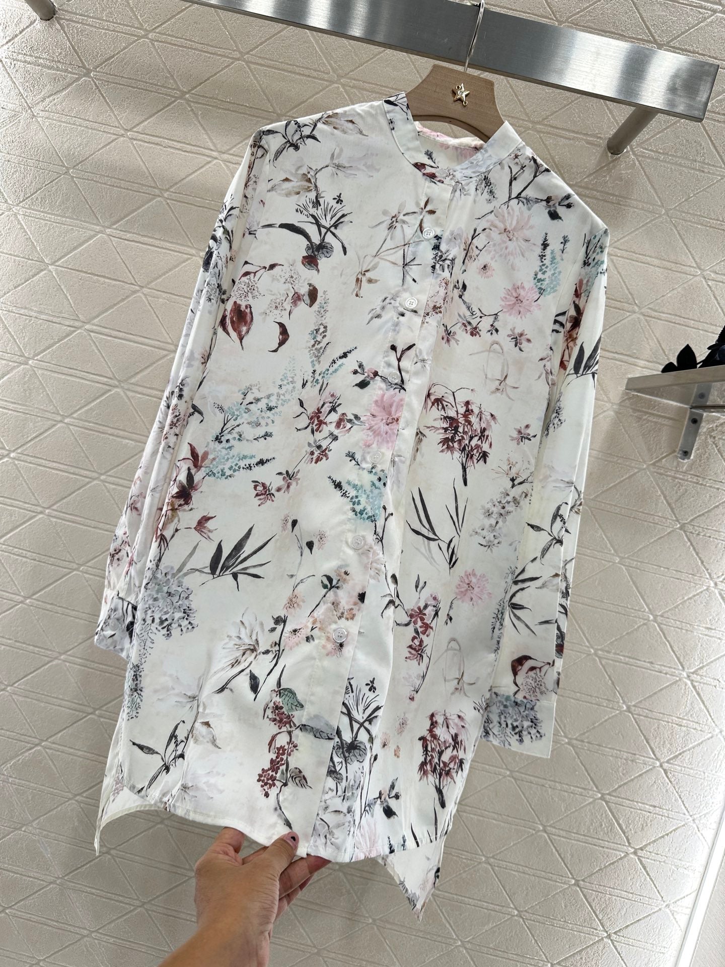 D 25 printed shirt