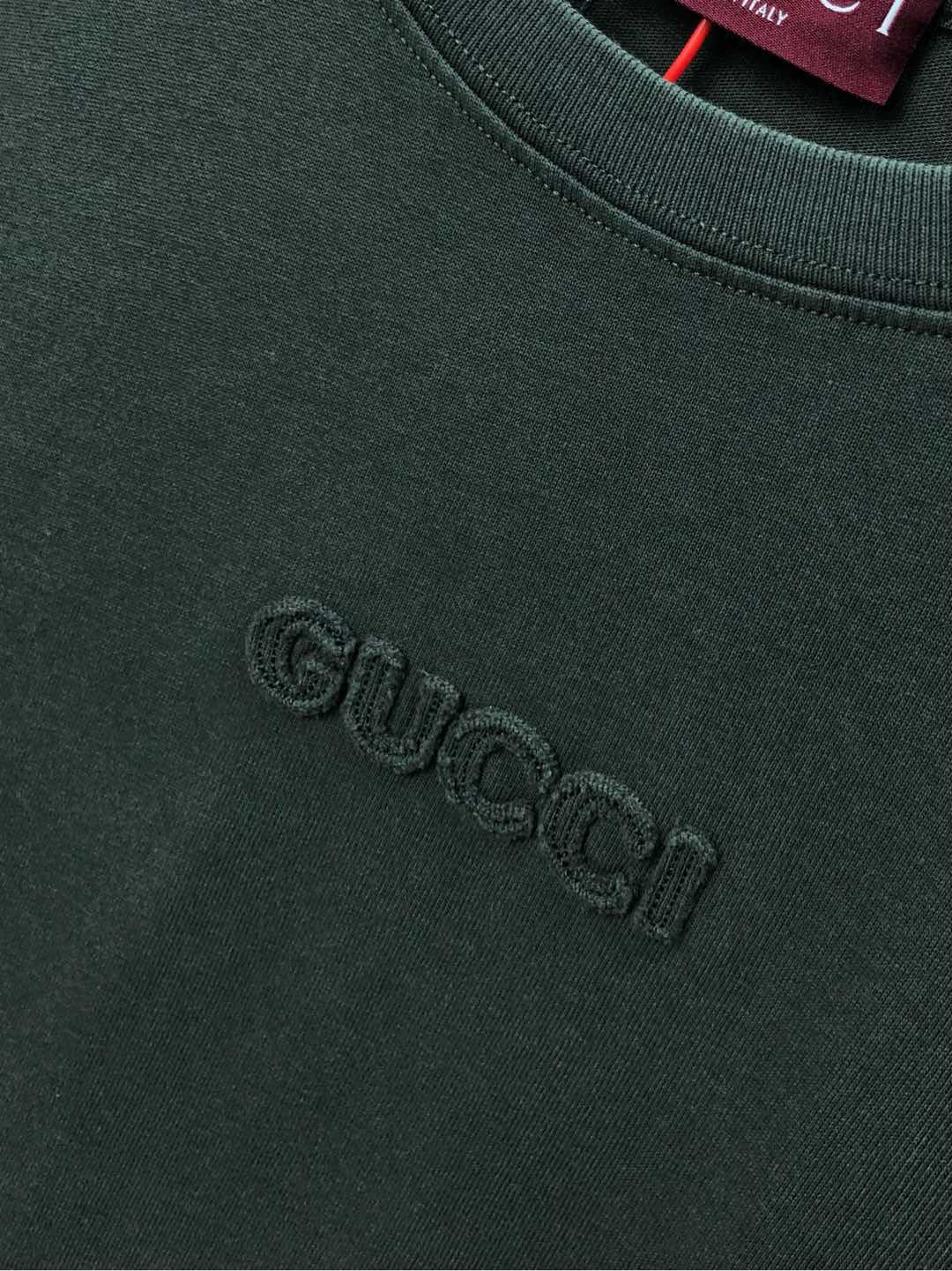 25 logo embroidered short sleeves