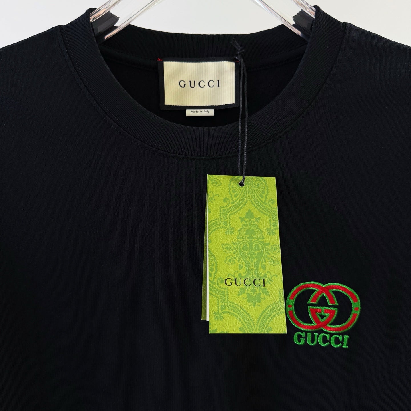 25 letters embroidered round neck short sleeve T-shirt
