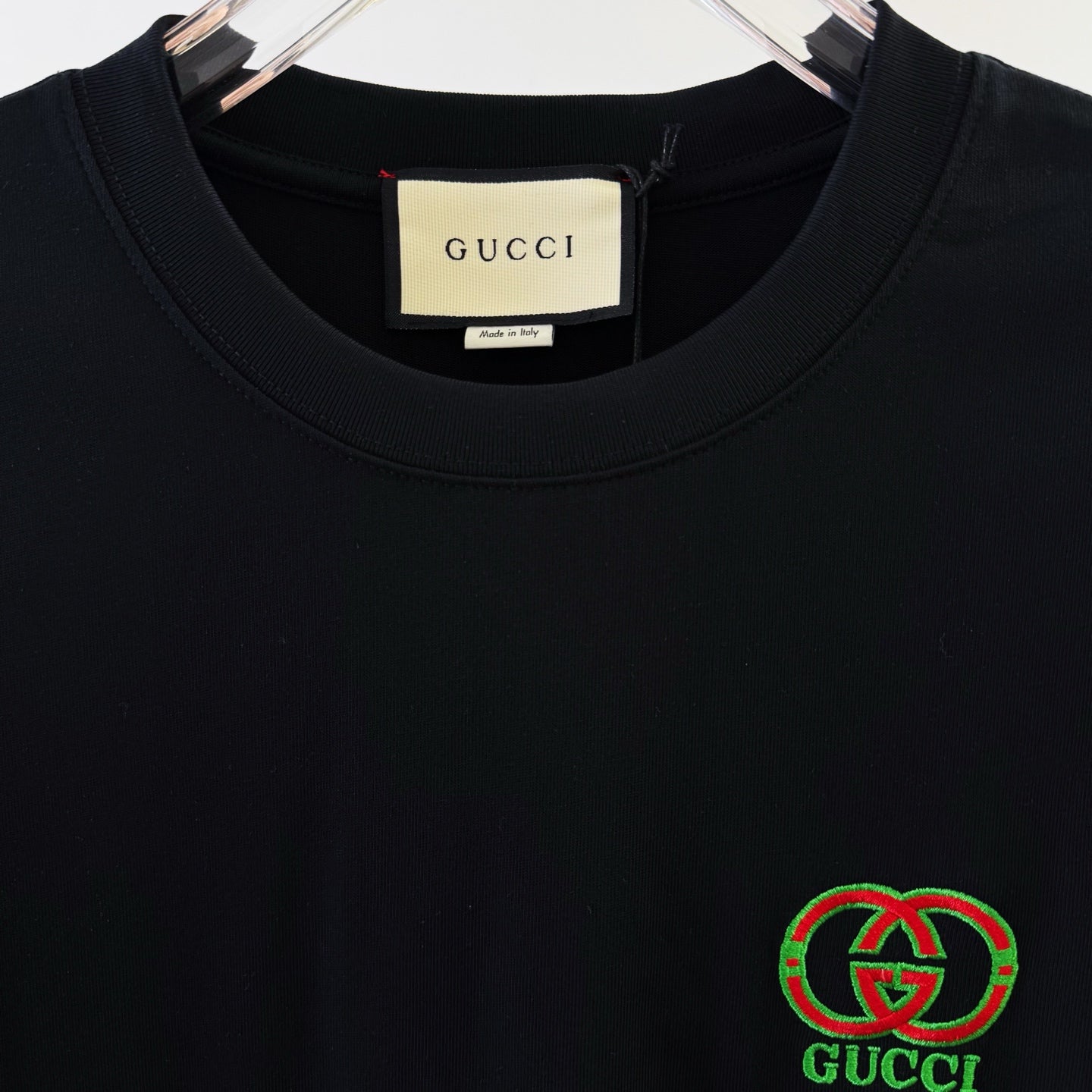 25 letters embroidered round neck short sleeve T-shirt