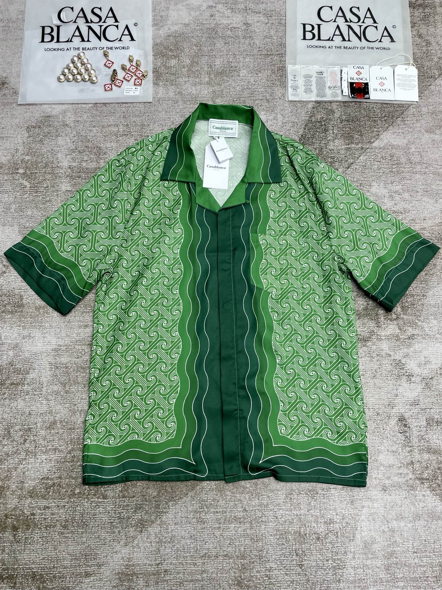 25 new silk short-sleeved shirt
