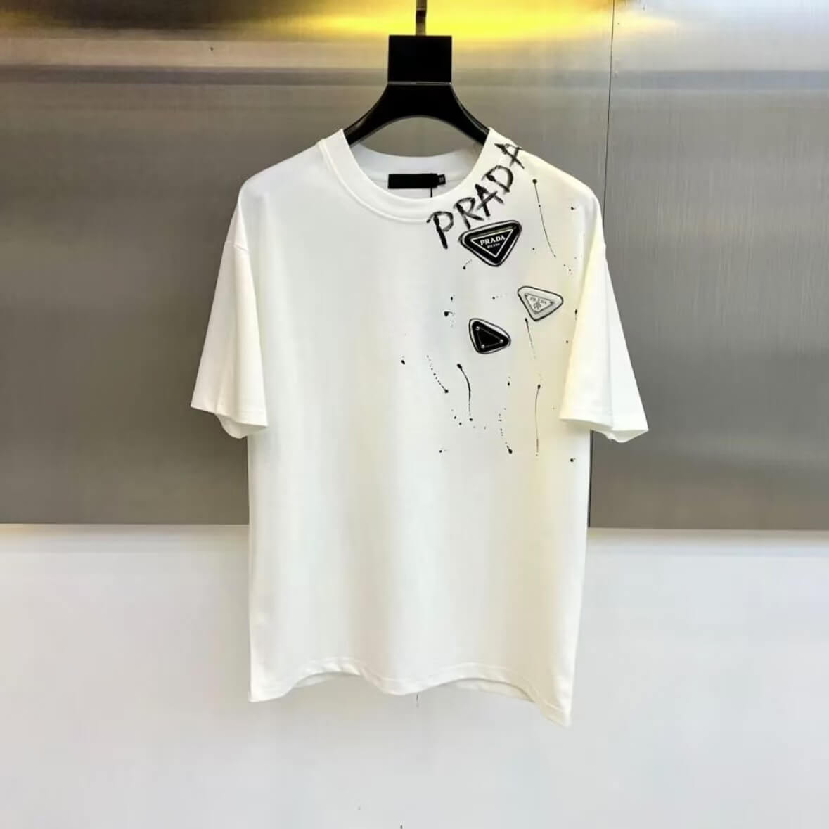 25 Street Style Graffiti with Metallic Element T-Shirt