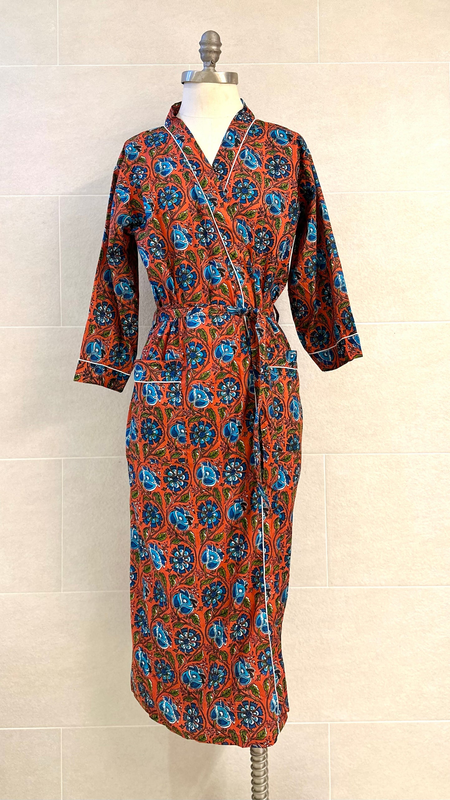 BATH ROBE