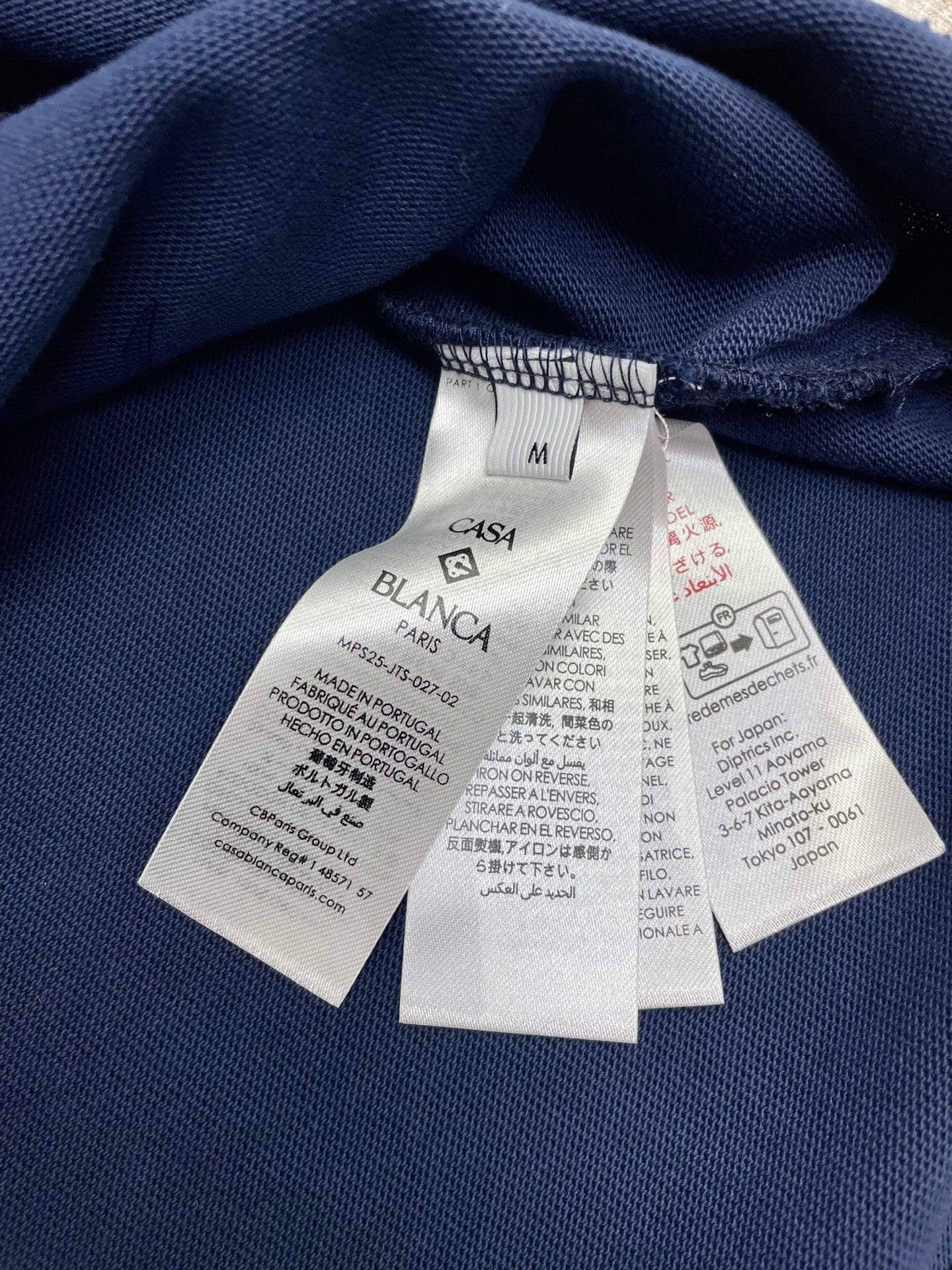 25 Short-sleeved T-shirt