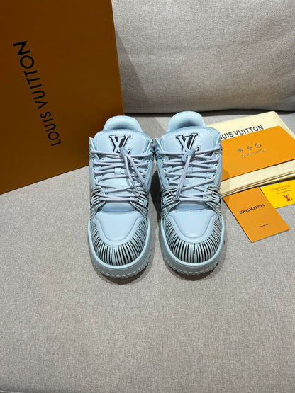Lace-up Bread Shoes