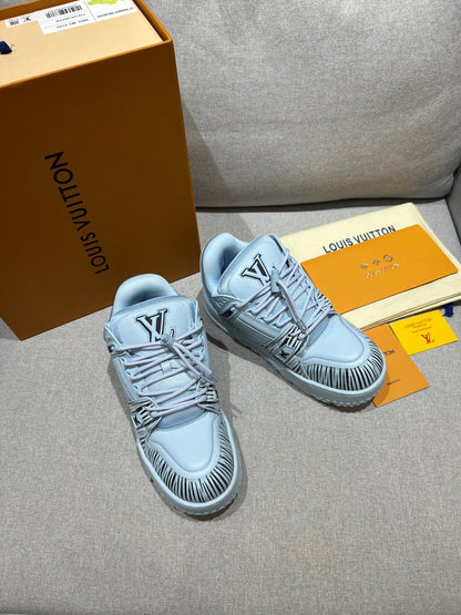 Lace-up Bread Shoes