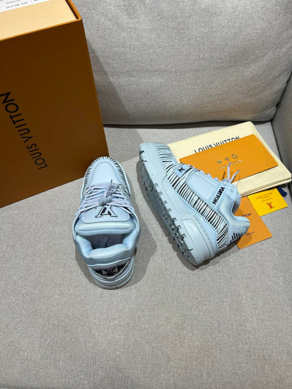 Lace-up Bread Shoes